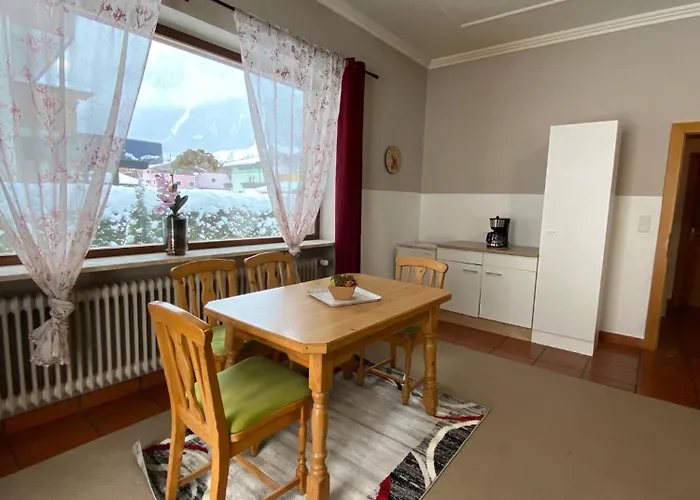 Katharina's Sleepover - Budget Pensión 3*